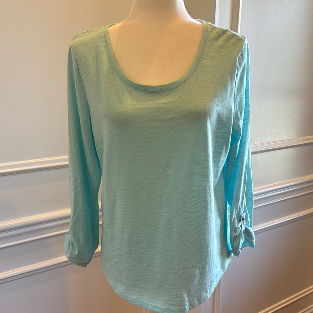 Chico's Light Green Three Quarter Sleeve Tee